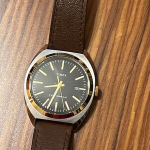 Timex Milano xl black silver gold.
